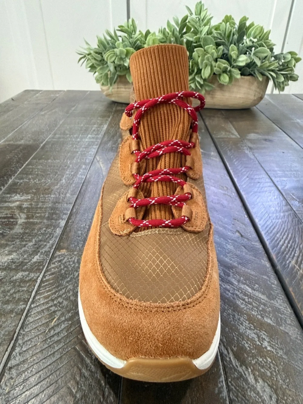 Nurture Response Elias Mixed Platform High-Top Sneaker Boot Size 8